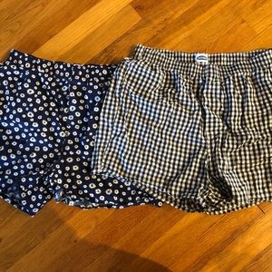 Old navy size medium cotton boxers 2for $5
